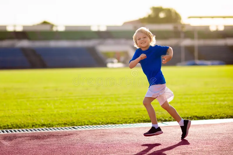米体：安古伊萨将伤缺三到四个月，那不勒斯中场人手更显紧张