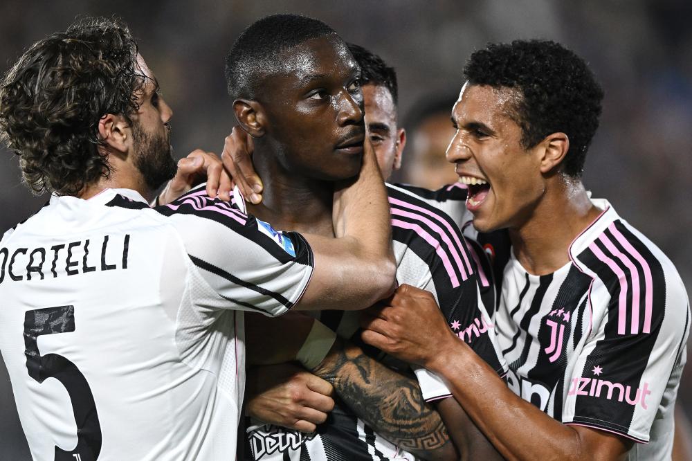 意大利杯不敌拉齐奥，米兰各项赛事13场不败被终结