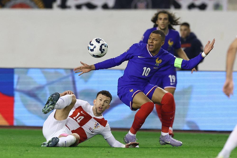 11天9场比赛：国青队若要卫冕，应充分利用替补！李晨瑄不能太累