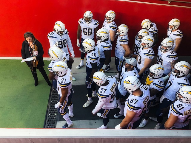 黄昏照亮黎 黄昏照亮黎